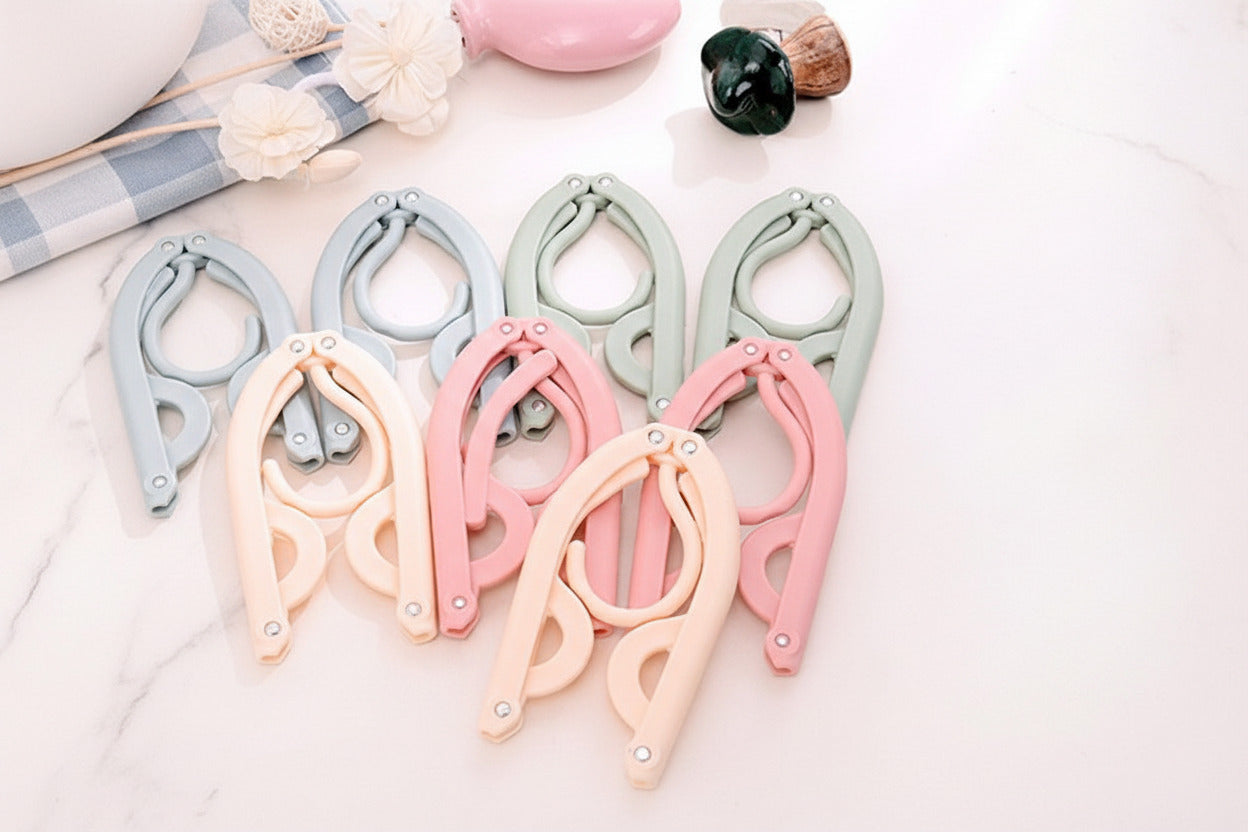 Foldable Travel Hanger